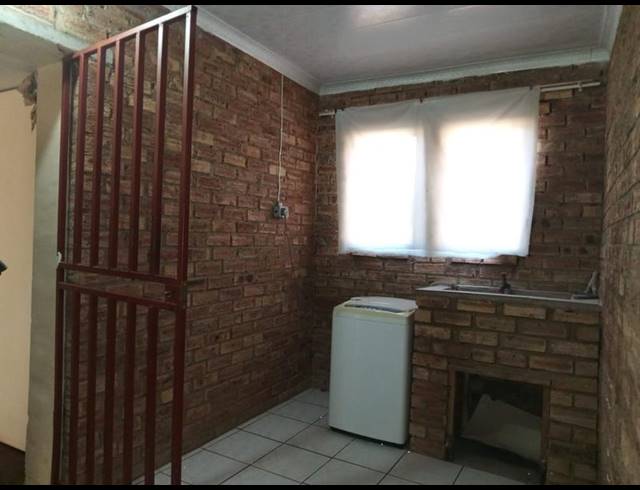 3 BEDROOM HOUSE FOR SALE IN GREENHILLS